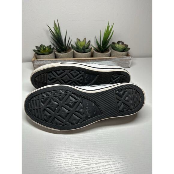 Converse Women's Chuck Taylor All Star Varsity Madison Low Top Sneaker 563446F - Picture 5 of 7